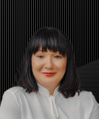 Лариса Бондарєва